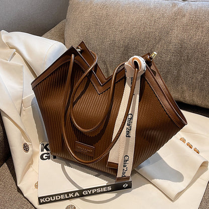Fashionable Shoulder Bag, Student Tote Bag